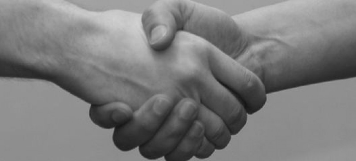 Test Diplomacy: Communication with Developers