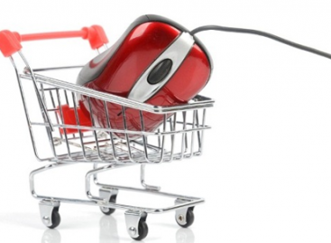 Why to Develop Customized Tools for UI Testing?