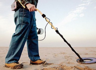 Testing Like Mine Detecting