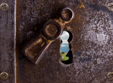 Software Testing: Say No to Narrow Thinking