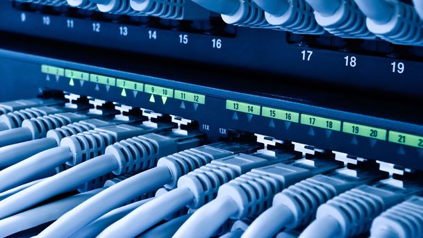 Specific of Client-Server Networks